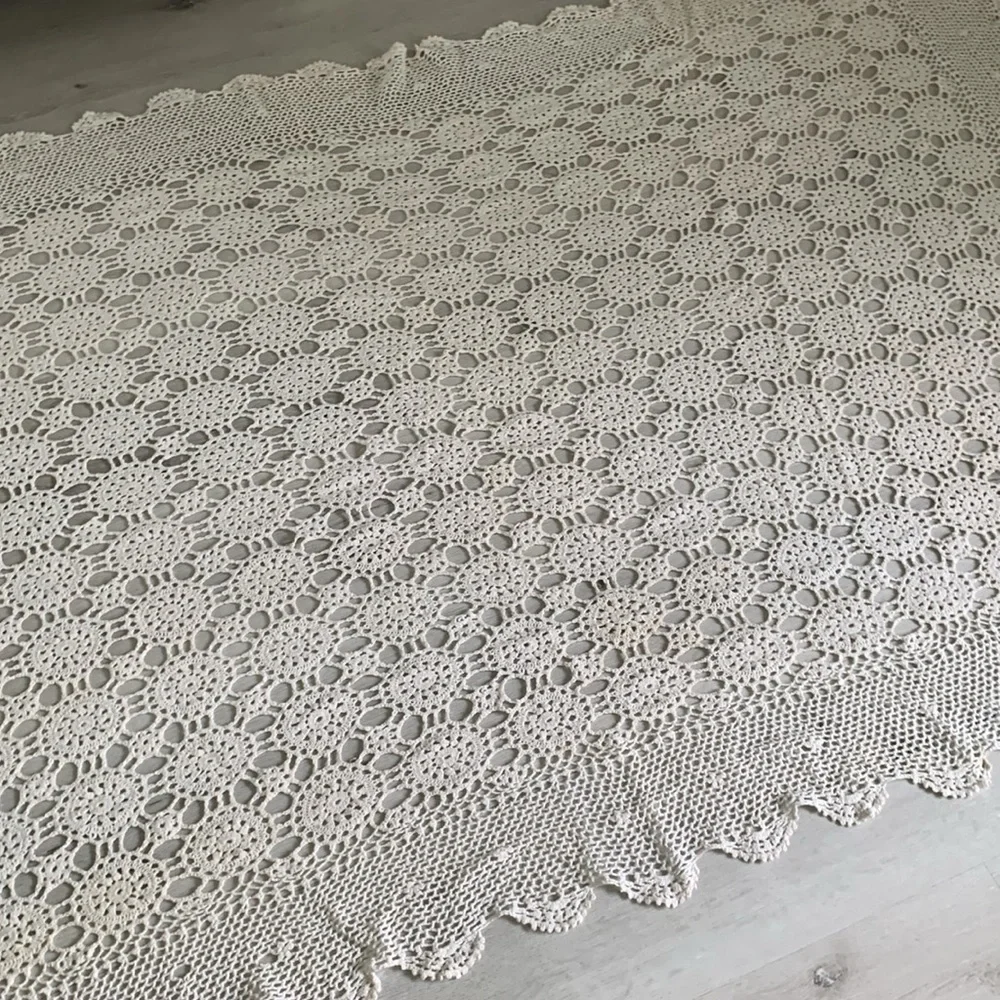 Handmade great scalloped